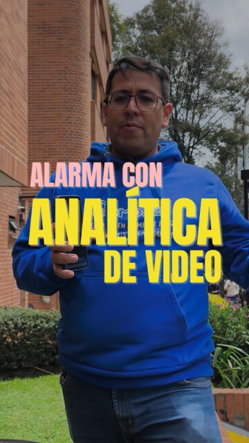 CÁMARAS QUE VEN DE NOCHE Y DETECTAN INTRUSOS
🚨 Una cámara que solo graba no protege. Solo documenta el problema después de que ya ocurrió.
En Bogotá, la mayoría de edificios tienen cámaras que nadie monitorea en tiempo real. El ladrón entra, actúa y se va. La cámara solo quedó de testigo.
Eso no es seguridad. Eso es evidencia.

En un edificio automatizado por Domosis, las cámaras hacen mucho más:
🌙 Video a full color en la noche
Sin importar las condiciones de luz, las imágenes son nítidas y en color. Nada queda en las sombras.
⚡ Cruce de línea virtual — detección de intrusos en tiempo real
Definimos una línea virtual en zonas críticas: ventanas, perímetros, accesos.
Si alguien la cruza, el sistema reacciona de inmediato.
📲 Alerta instantánea a todos los residentes
En el momento exacto en que se detecta la intrusión, una notificación llega al celular de cada residente del edificio.
🖥️ Alerta simultánea a la central de monitoreo
La empresa de monitoreo recibe la alerta al mismo tiempo y activa los protocolos de respuesta.

No esperes a que algo pase para tomar acción.
La mejor seguridad es la que actúa antes de que el problema ocurra.
📲 Escríbenos y cotiza el sistema de cámaras inteligentes para tu edificio.
Domosis — Más de 10 años automatizando edificios en Bogotá.